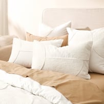 La Lune White Marle Tufted Pillowcases