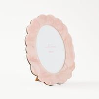 Bellagio Pink Scallop Oval Photo Frame