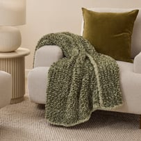 Munich Feather Yarn Lilypad Throw
