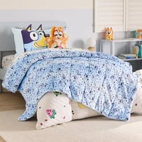 Bluey Play Time Super Cuddly Quilted Blanket