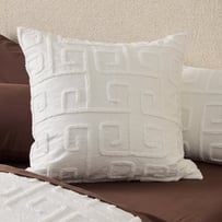 Elio White Tufted Pillowcase