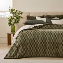 Sherpa Ivy Tile Blanket 