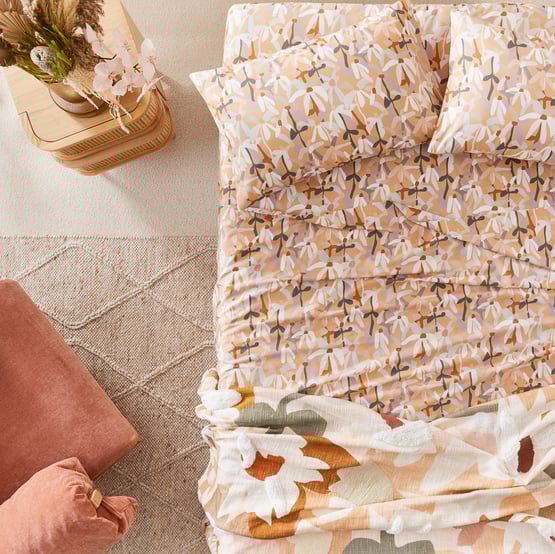 Kimmy Hogan Splendour Cinnamon Sheet Set