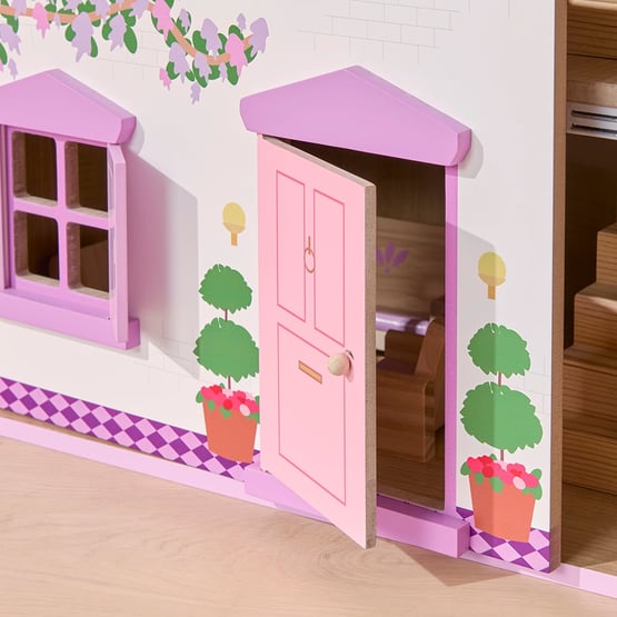 Lilly's Lilac Doll House