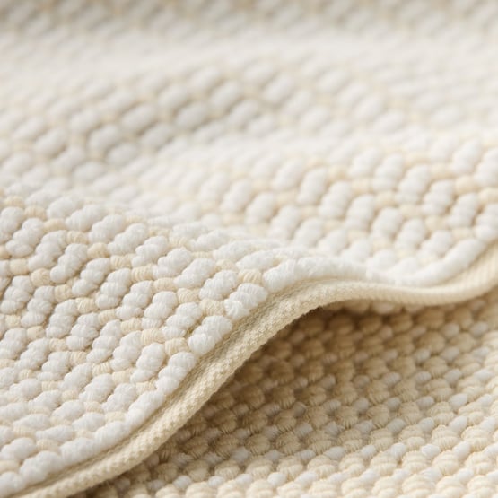 European Collection White & Natural Bath Mat