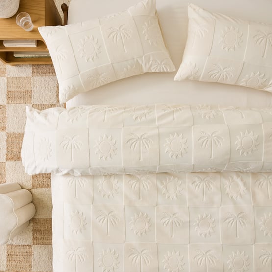Palm White Tufted Quilt Cover Set