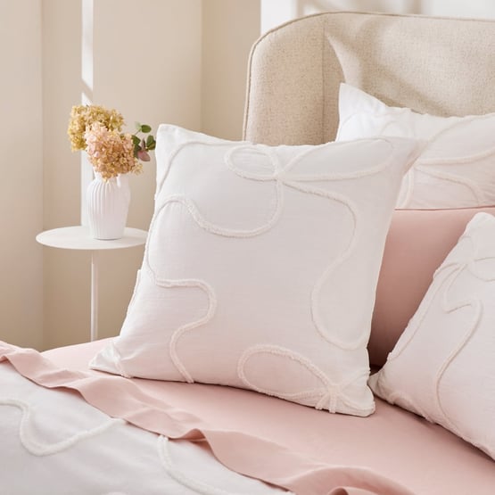 Mia White Tufted Pillowcases