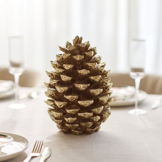 Festive Gold Pine Cone