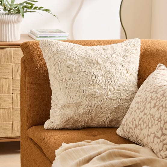 Juni Natural Cushion