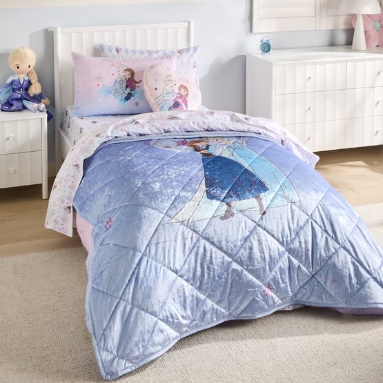 Disney Frozen Purple Elsa & Ana Quilted Blanket