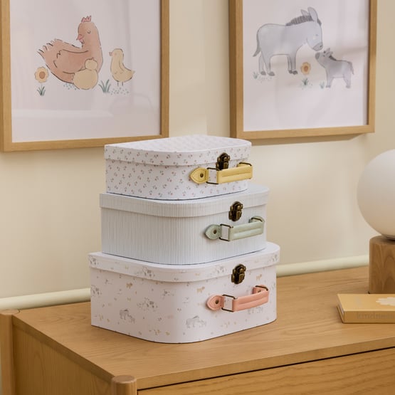 Farm Family Decorator Suitcases Set of 3