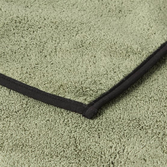 Dorchester Moss & Black Towel Range 