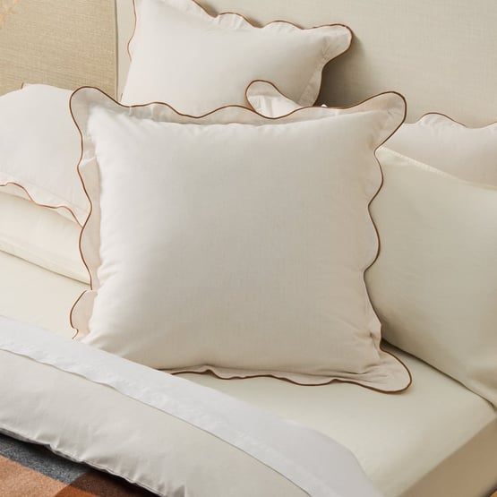 Hallie Scallop Coconut & Pecan Pillowcases