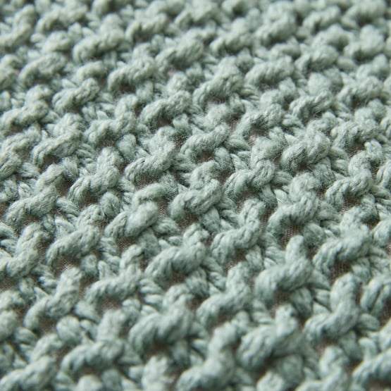 Hallstatt Lily Pad Chunky Knit Throw