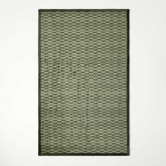 Sherpa Ivy Tile Throw