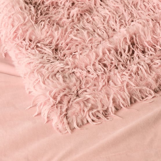 Moritz Peony Recycled Fur Throw