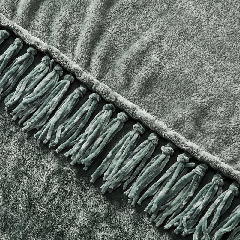 Aspen Deep Seamist Fleece Tassel Throw