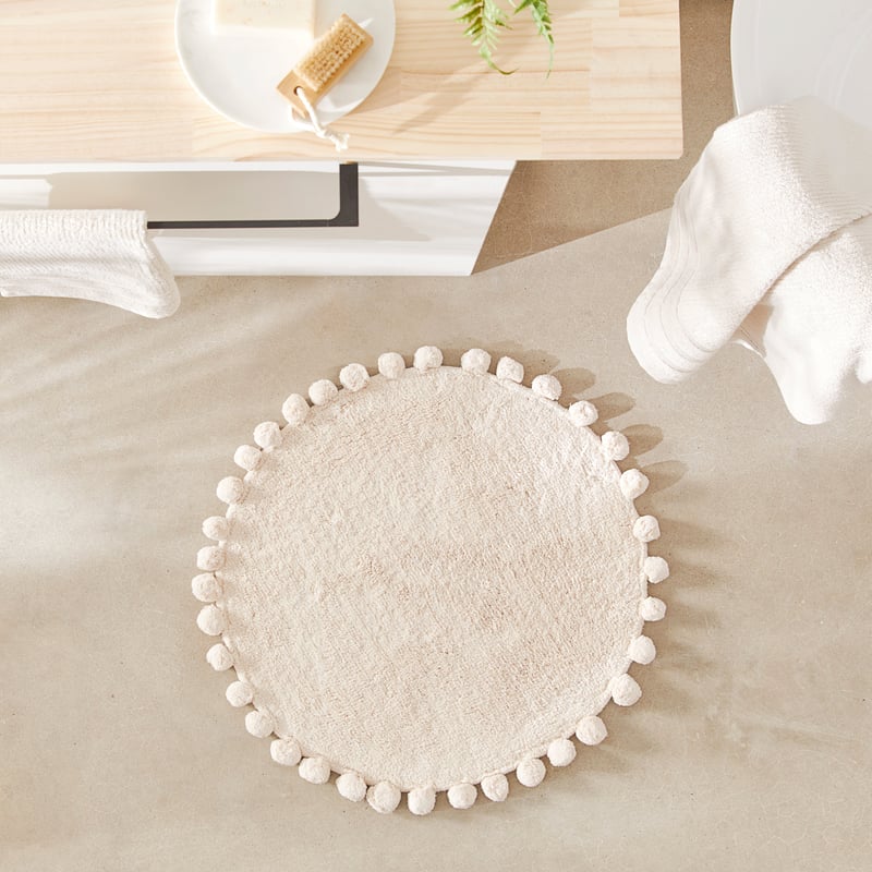 Livia Beach Pom-Pom Circle Bath Mat