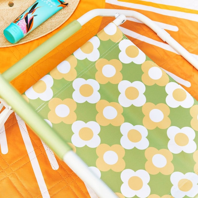 Retro Grid Daisy Green Beach Chair