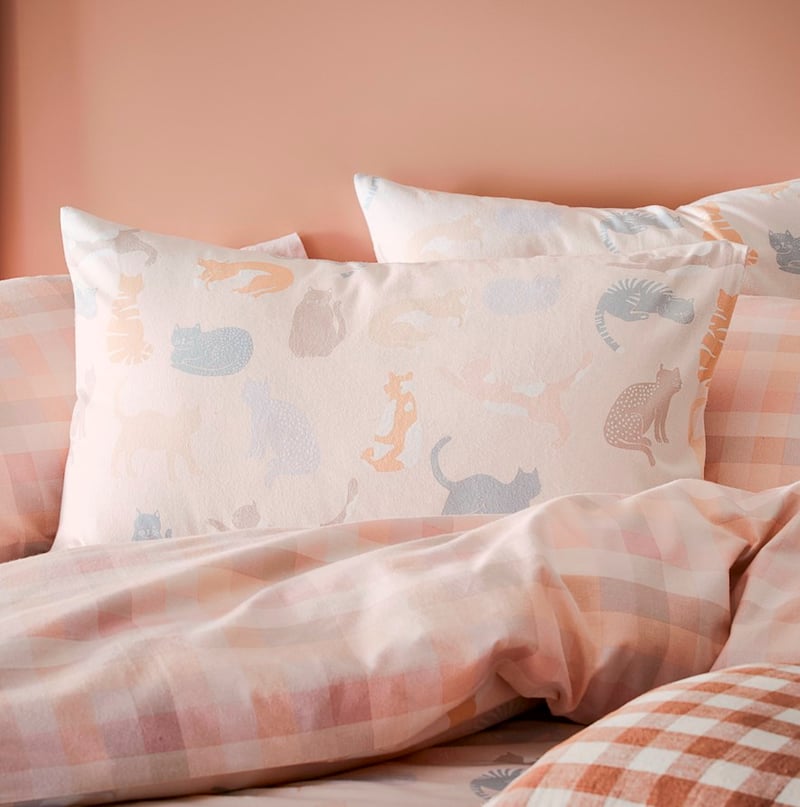 Printed Pink Cat Flannelette Quilt Cover Set + Pillowcases