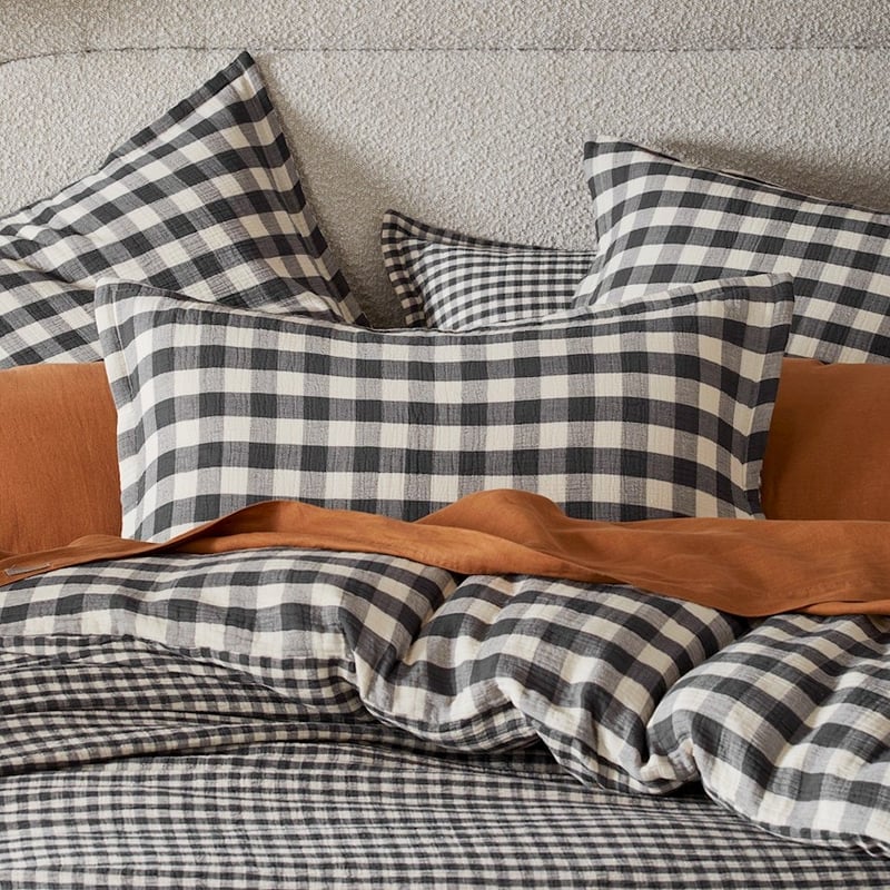 New York Black Check Pillowcases