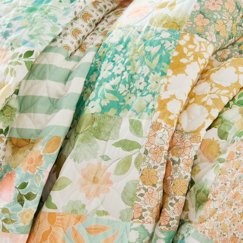 Bella Green Quilted Quilt Cover + Pillowcases