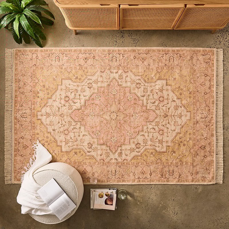 Mercado Aura  Rose Rug