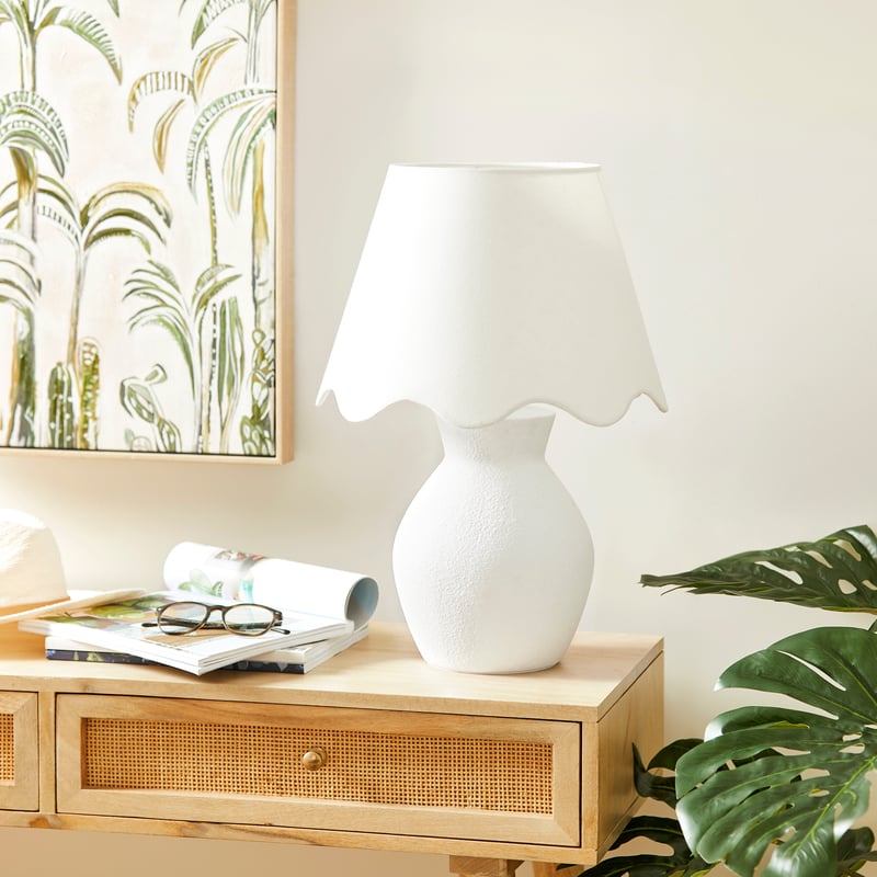 Scallop White Table Light