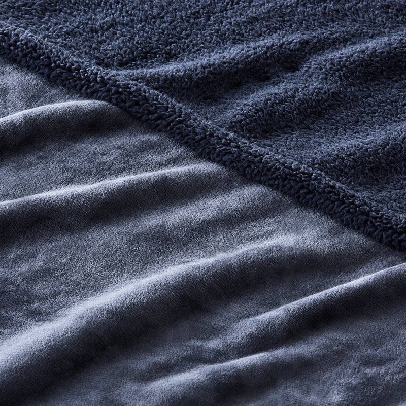 Maisy Navy Pet Blanket