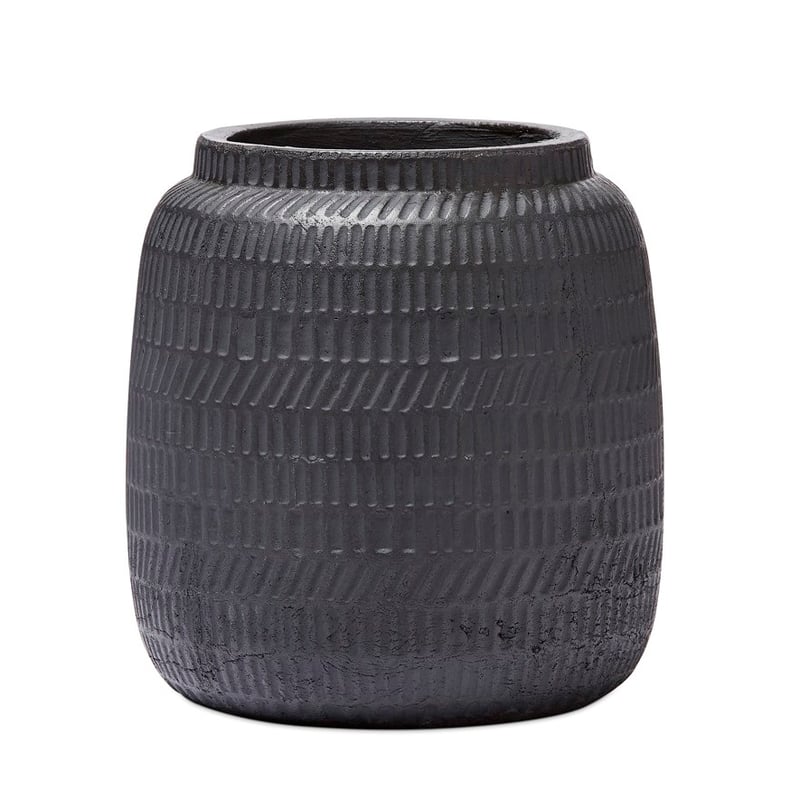 Black Dashes Pot