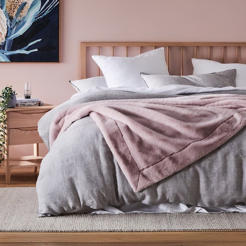 Astoria Dusty Pink Fur Throw
