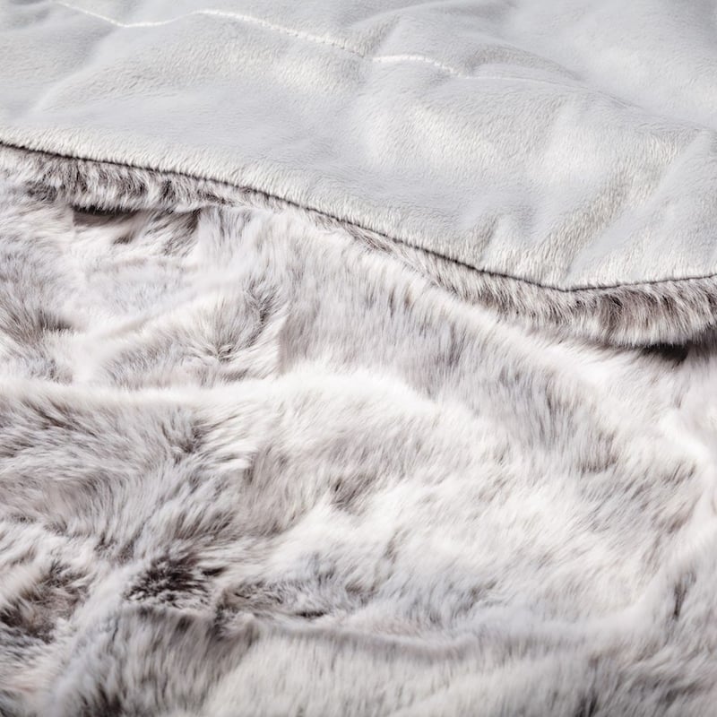 Montana Grey Wolf Fur Blanket