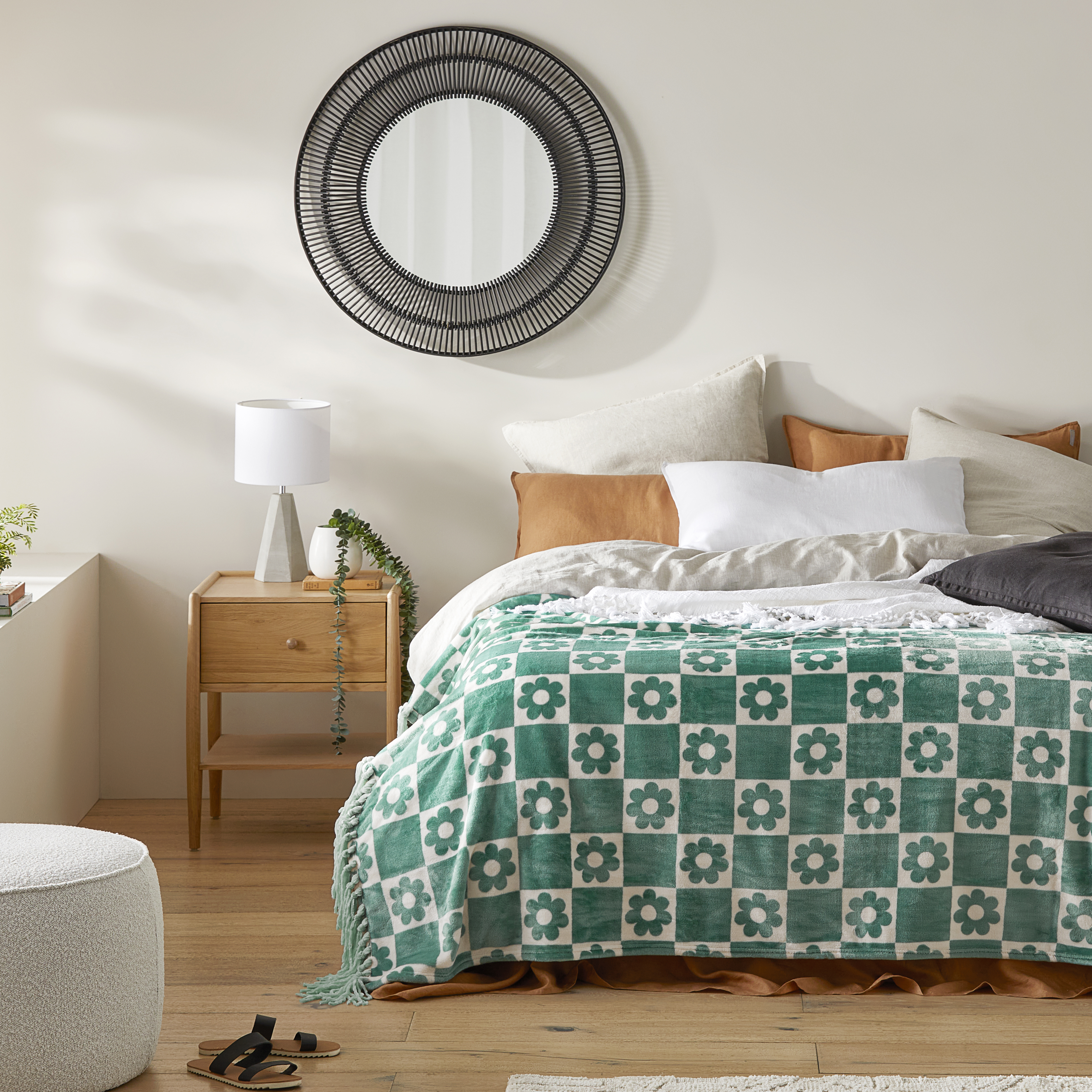 Supersoft Daisy Check Blanket