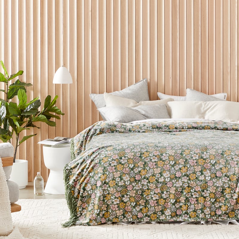 Supersoft Garden Floral Blanket