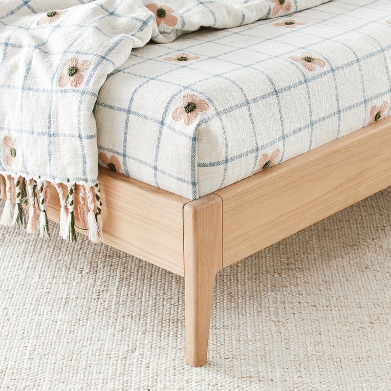 Daisy  White & Pink Check Blanket