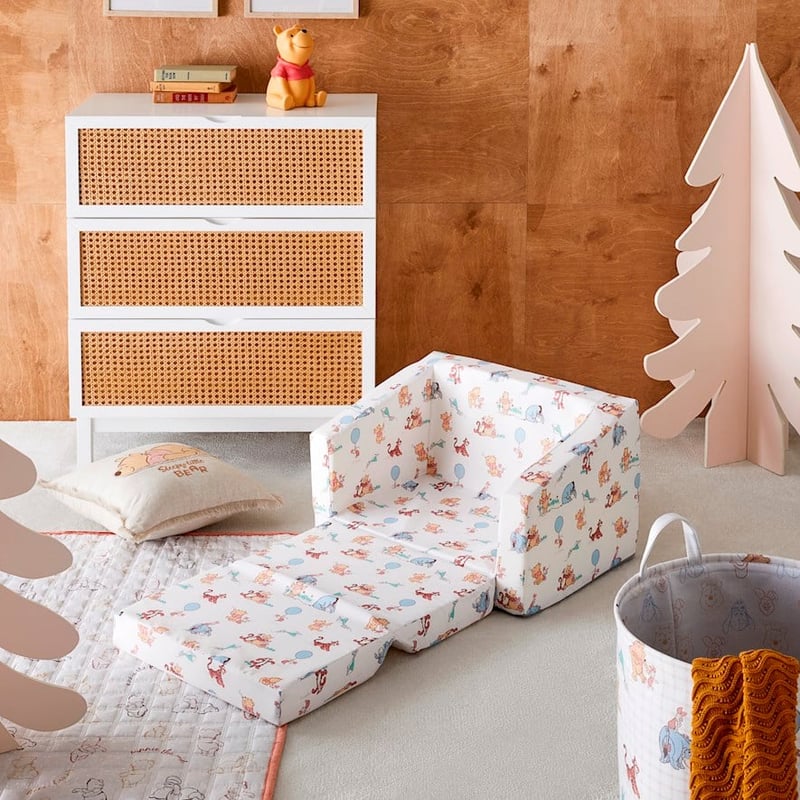 Winnie The Pooh & Friends Flip Out Sofa