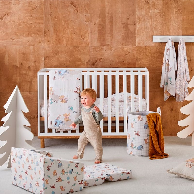 Winnie The Pooh & Friends Flip Out Sofa