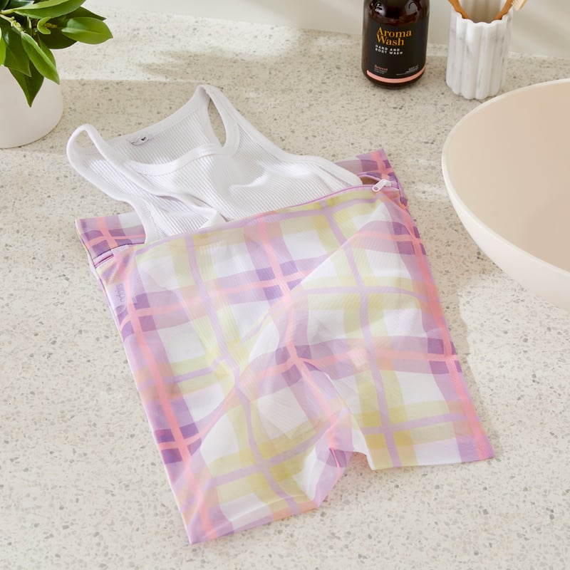 Laundry Purple Check Wash Bag