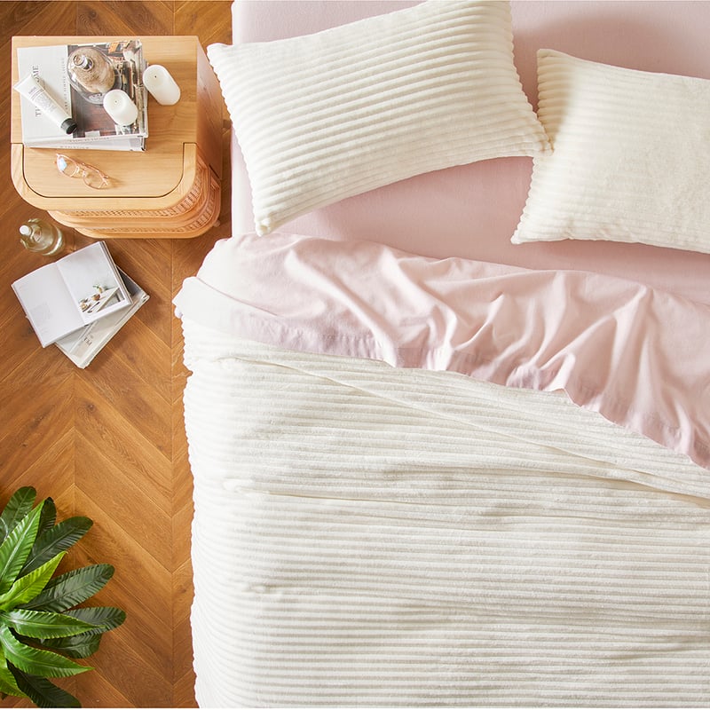 Cream Fur Ribbed Quilt Cover Set