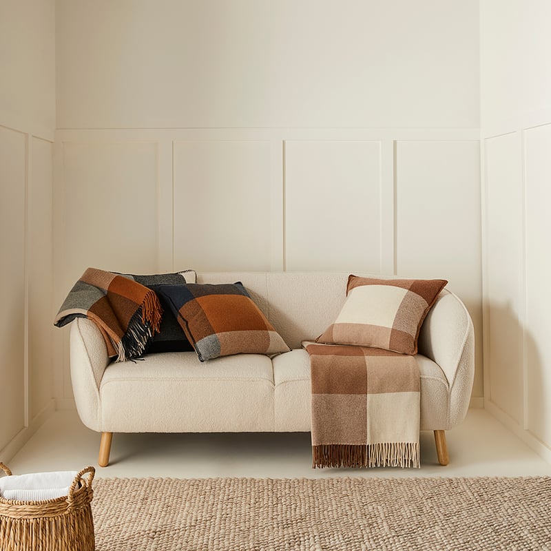 Holland Naturals Wool Cushion