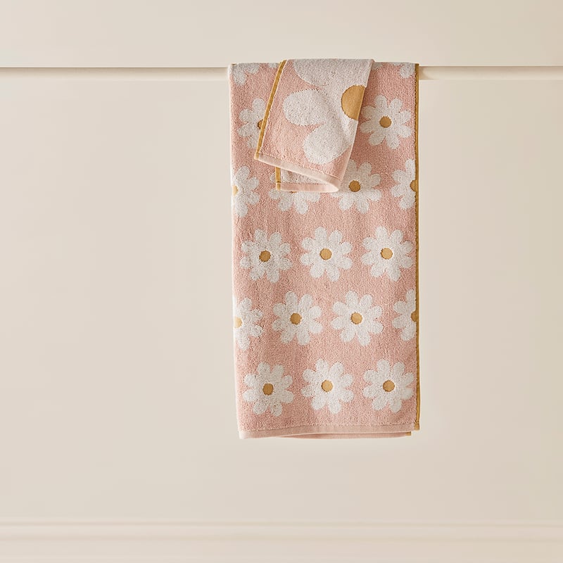 Daisy Floral Pink Towel Range 