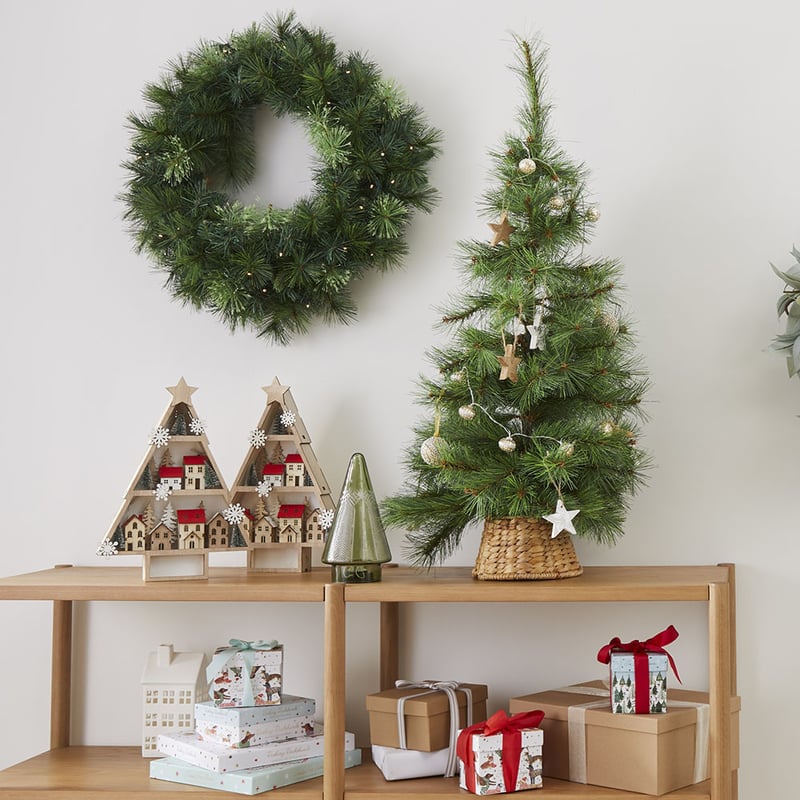 Festive Scene Natural Christmas Fun Tree