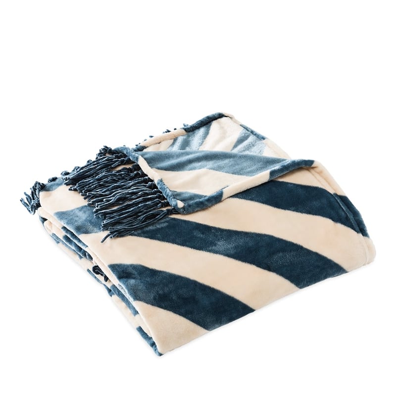 Supersoft Blue Diagonal Blanket