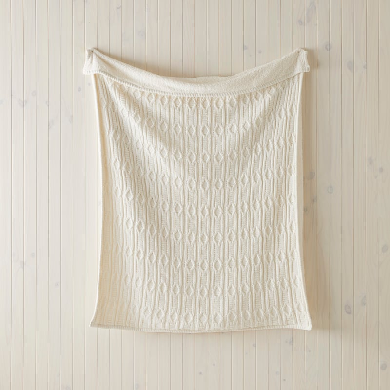  Quebec Throw White