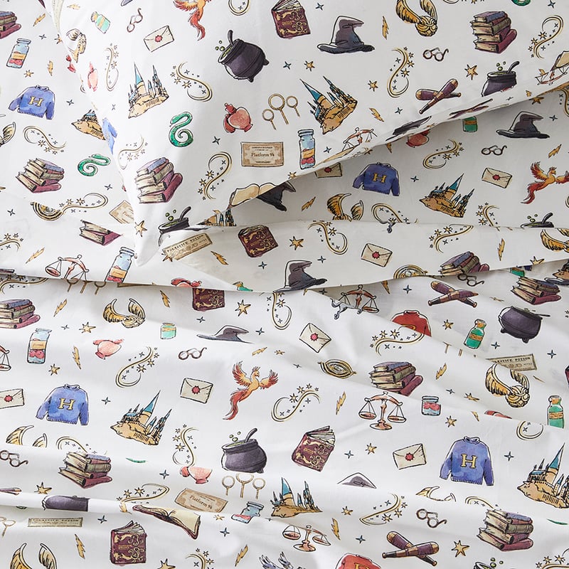 Warner Bros Harry Potter White Hogwarts Cot Sheet Set
