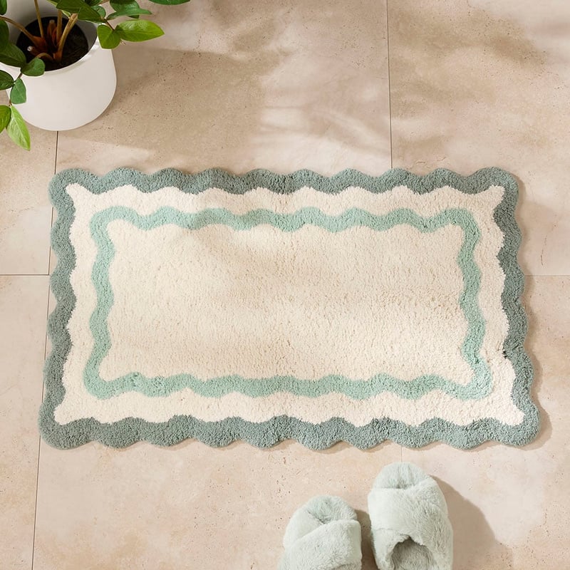 Natural & Green Scallop Bath Mat