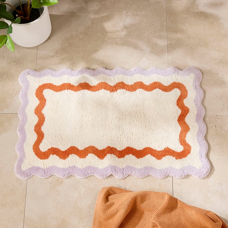 Natural & Lilac Scallop Bath Mat