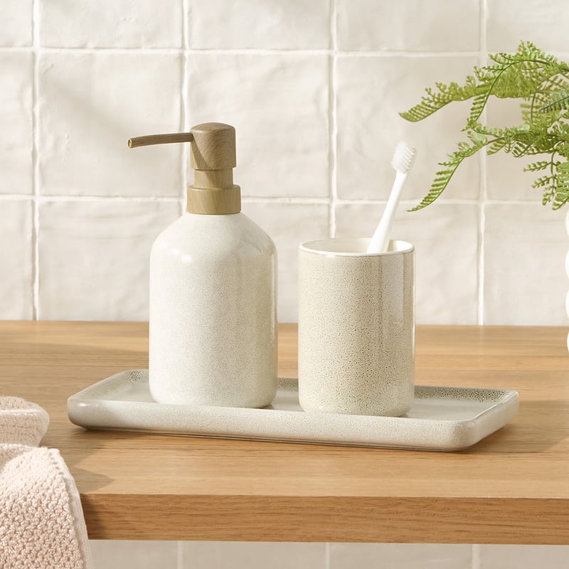 Lyon Natural Bathroom Accessories