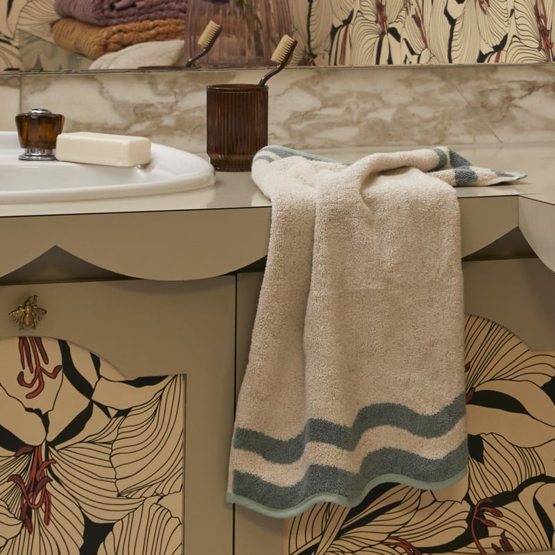Harriet Seafoam Scallop Towel Range