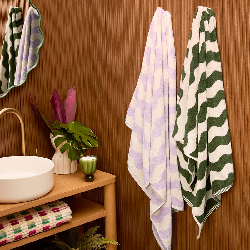 Wave Lilac Towel Range
